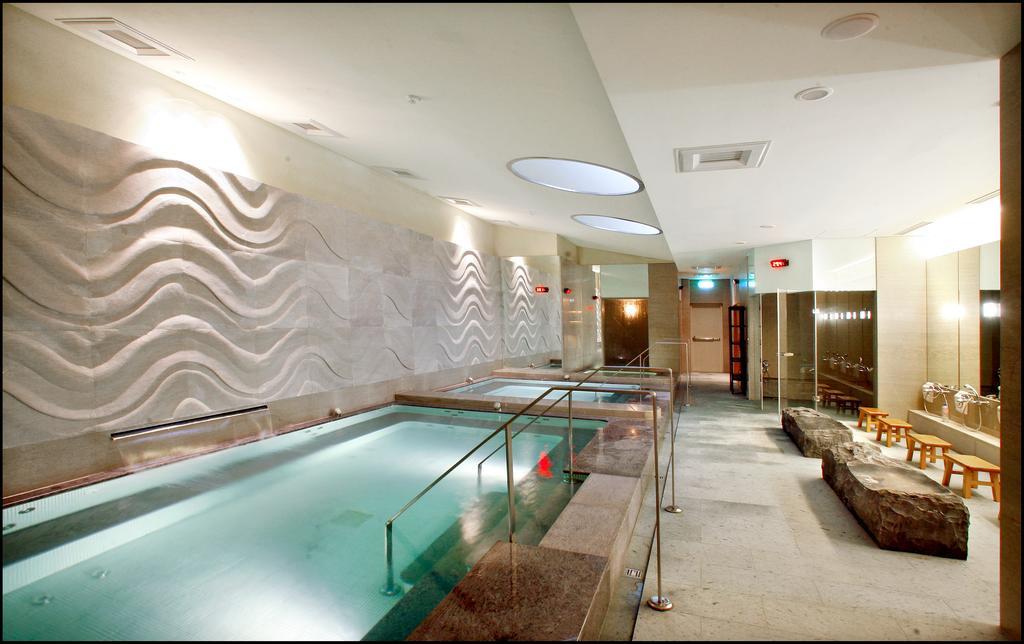 The Grand Hotel Taipéi Exterior foto The spa at The Westin